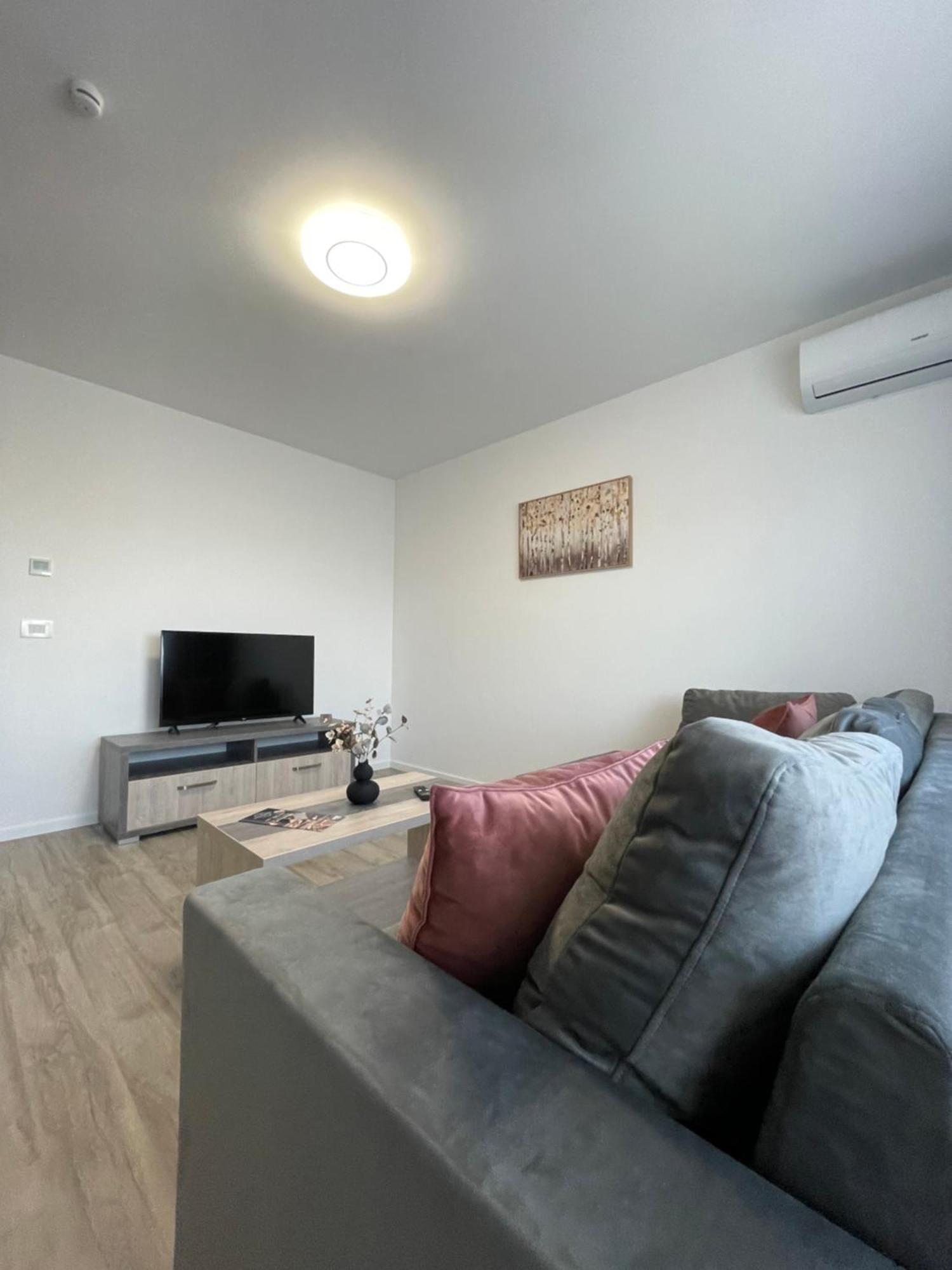Comfort & Luxury Apartaments Pnmresidence 티미쇼아라 외부 사진